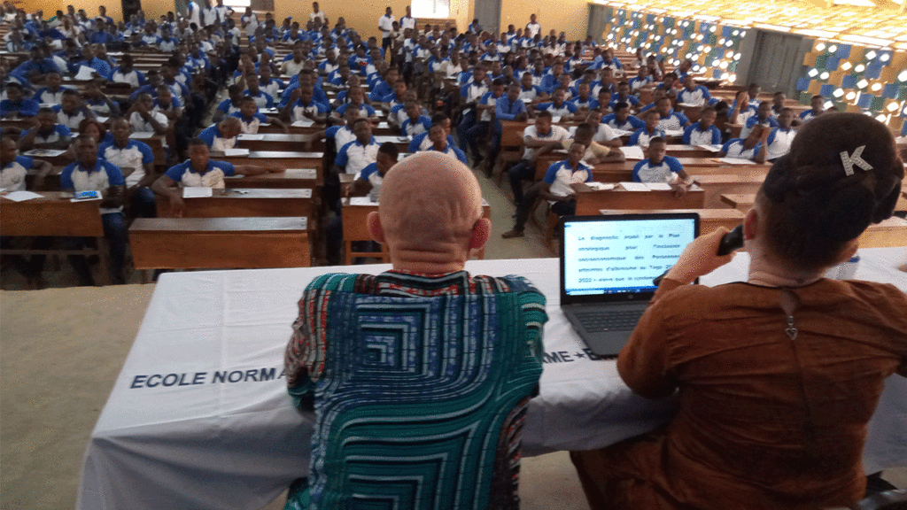 Former les enseignants sur l’encadrement des élèves atteints d’albinisme au Togo